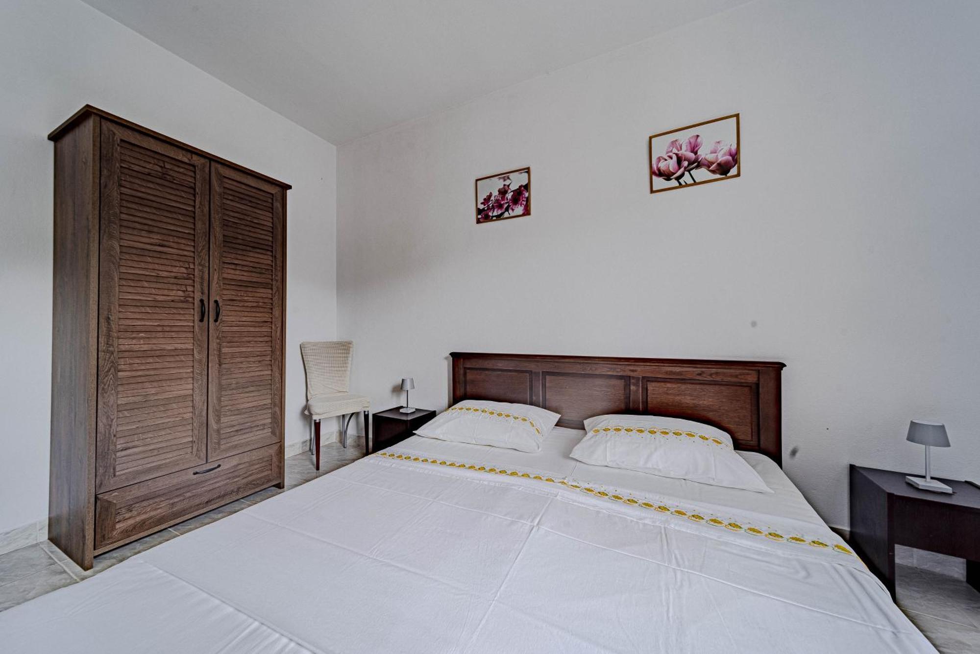 Seaside House For Families With Children Cove Rasohatica, Korcula - 4386 Lumbarda Bilik gambar