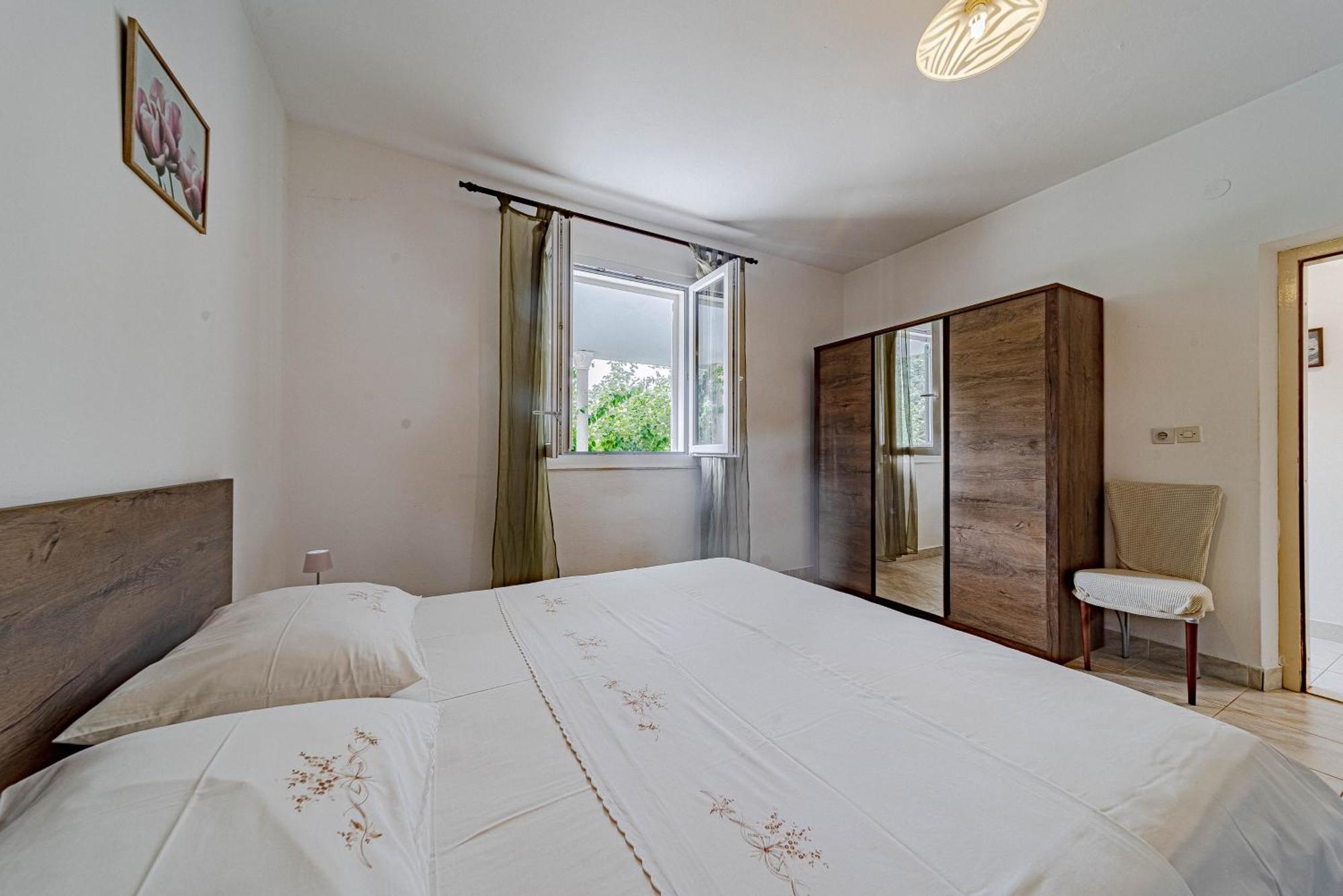 Seaside House For Families With Children Cove Rasohatica, Korcula - 4386 Lumbarda Bilik gambar