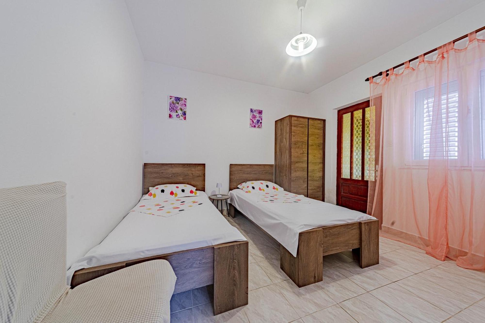 Seaside House For Families With Children Cove Rasohatica, Korcula - 4386 Lumbarda Luaran gambar