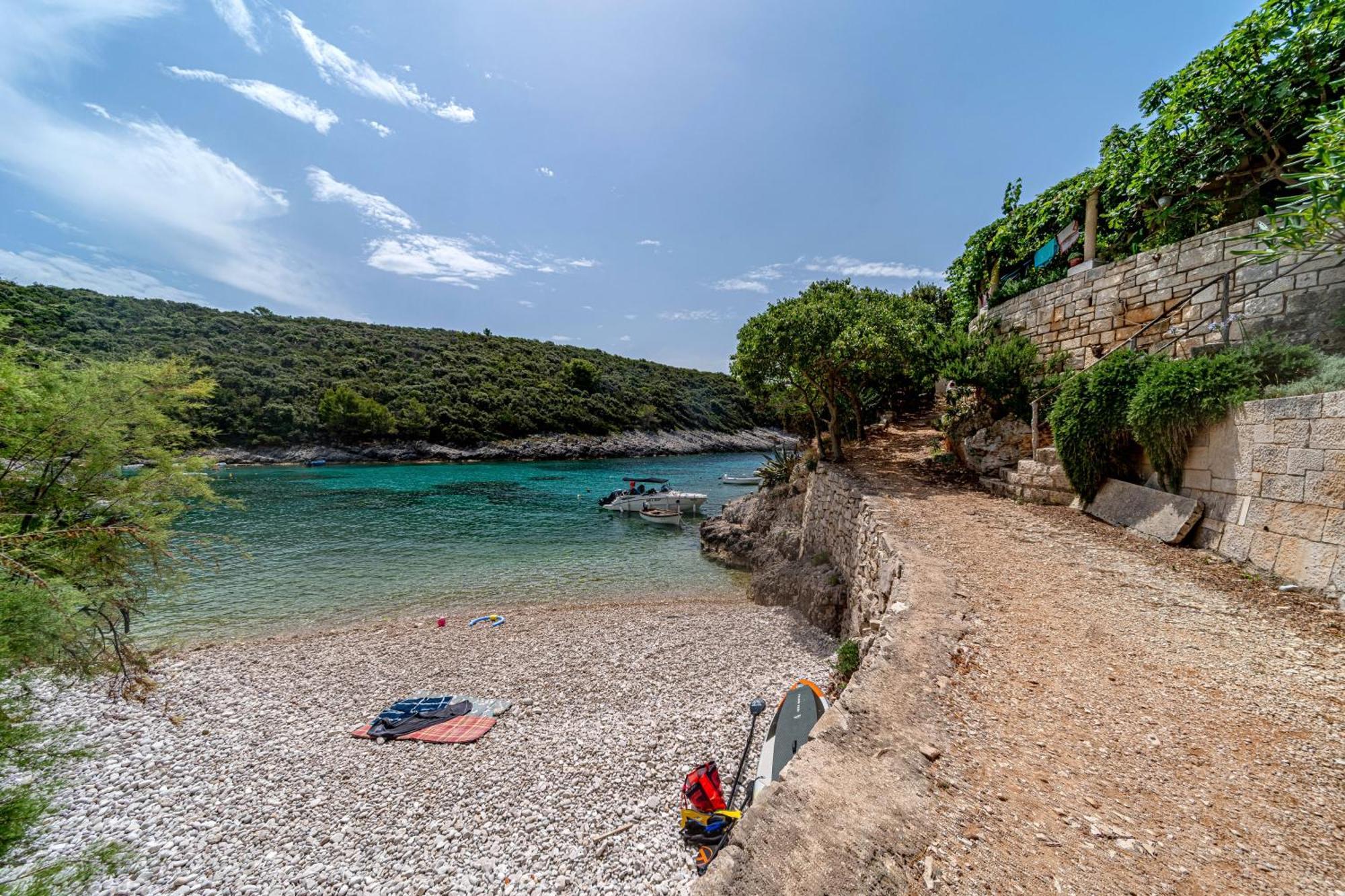 Seaside House For Families With Children Cove Rasohatica, Korcula - 4386 Lumbarda Luaran gambar